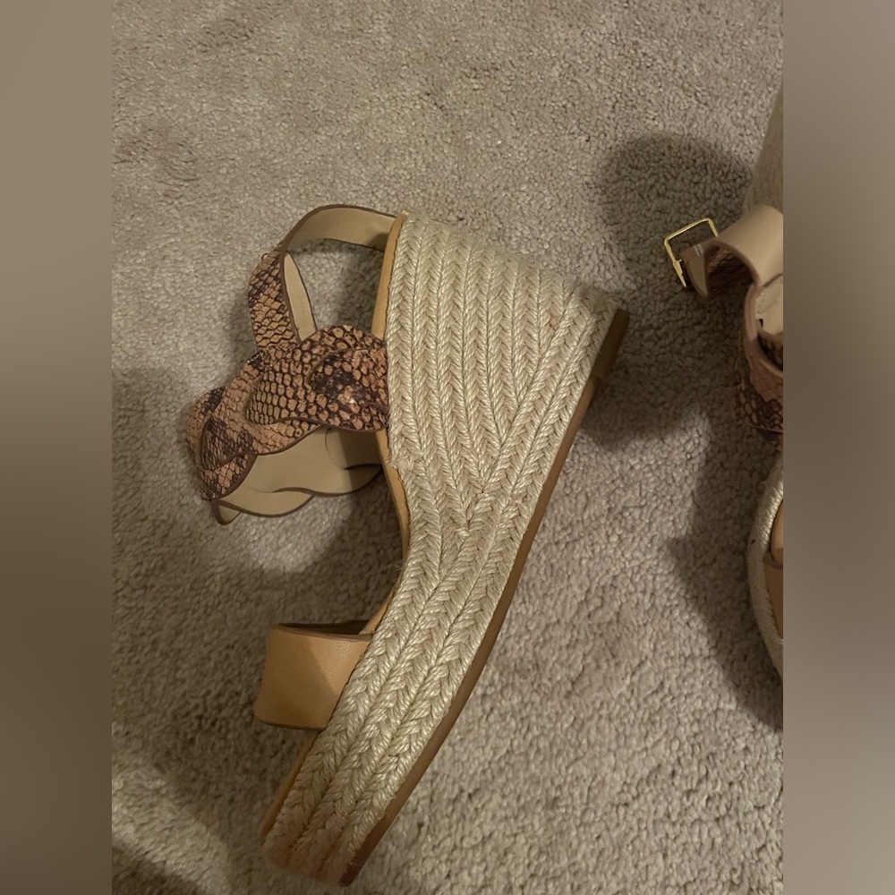 Ralph Lauren wedge tan sandals - Picture 6 of 7